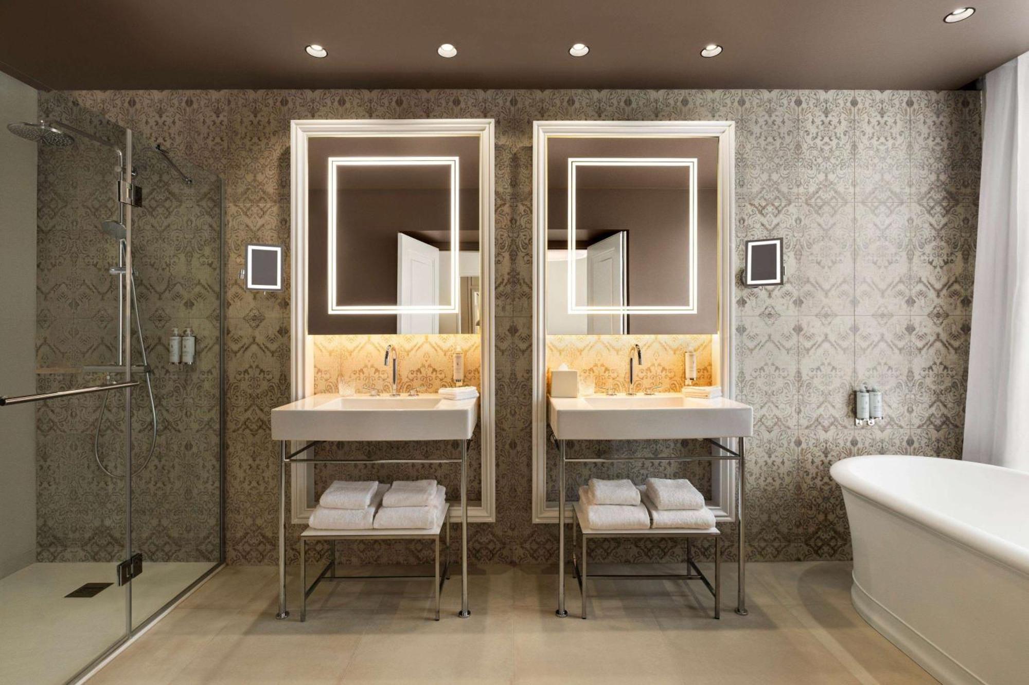 Dolce By Wyndham Versailles - Domaine Du Montcel Jouy-en-Josas Exterior photo